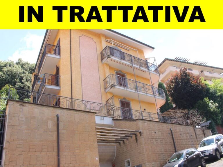 Appartamento piano terra con posto auto in vendita a Zagarolo